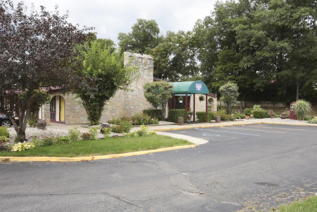 Knights Inn - Battle Creek Bagian luar foto
