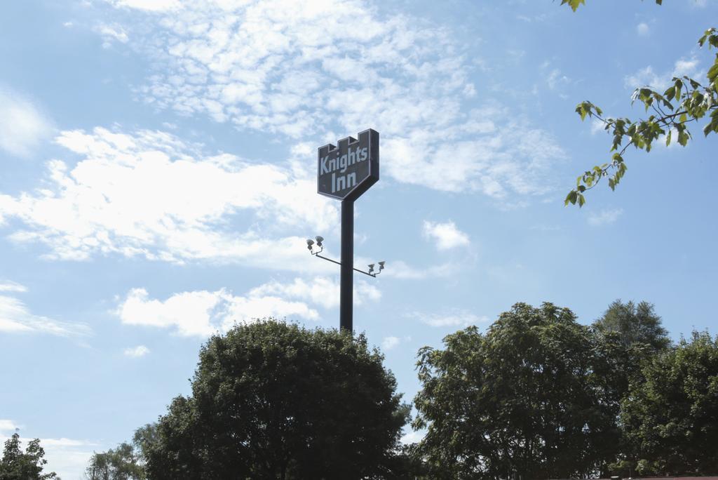 Knights Inn - Battle Creek Bagian luar foto