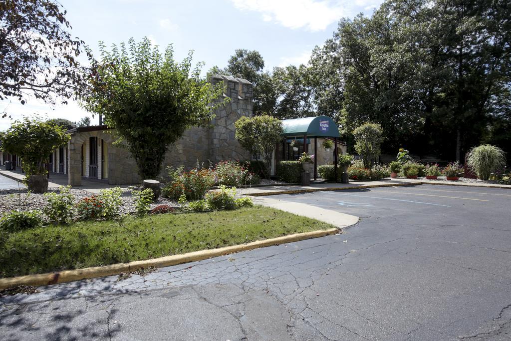Knights Inn - Battle Creek Bagian luar foto