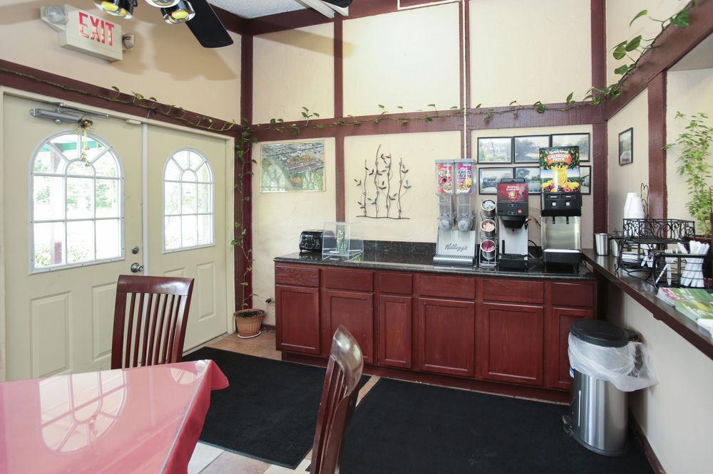 Knights Inn - Battle Creek Bagian luar foto