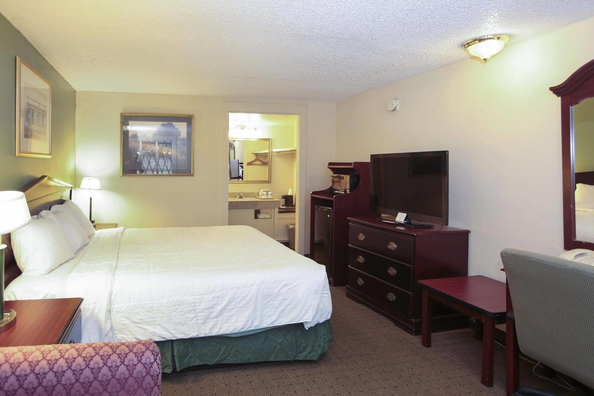 Knights Inn - Battle Creek Bagian luar foto