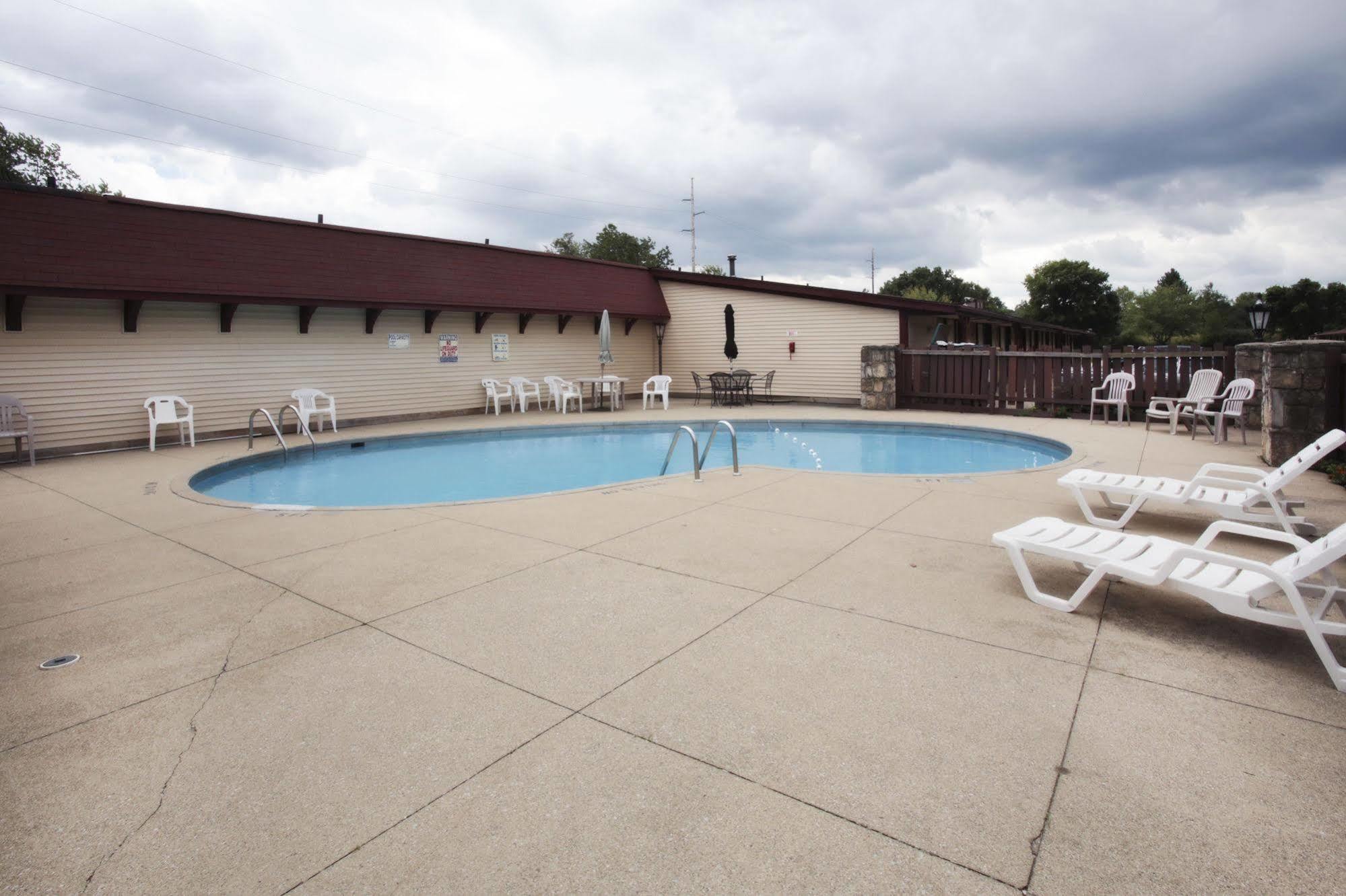 Knights Inn - Battle Creek Bagian luar foto