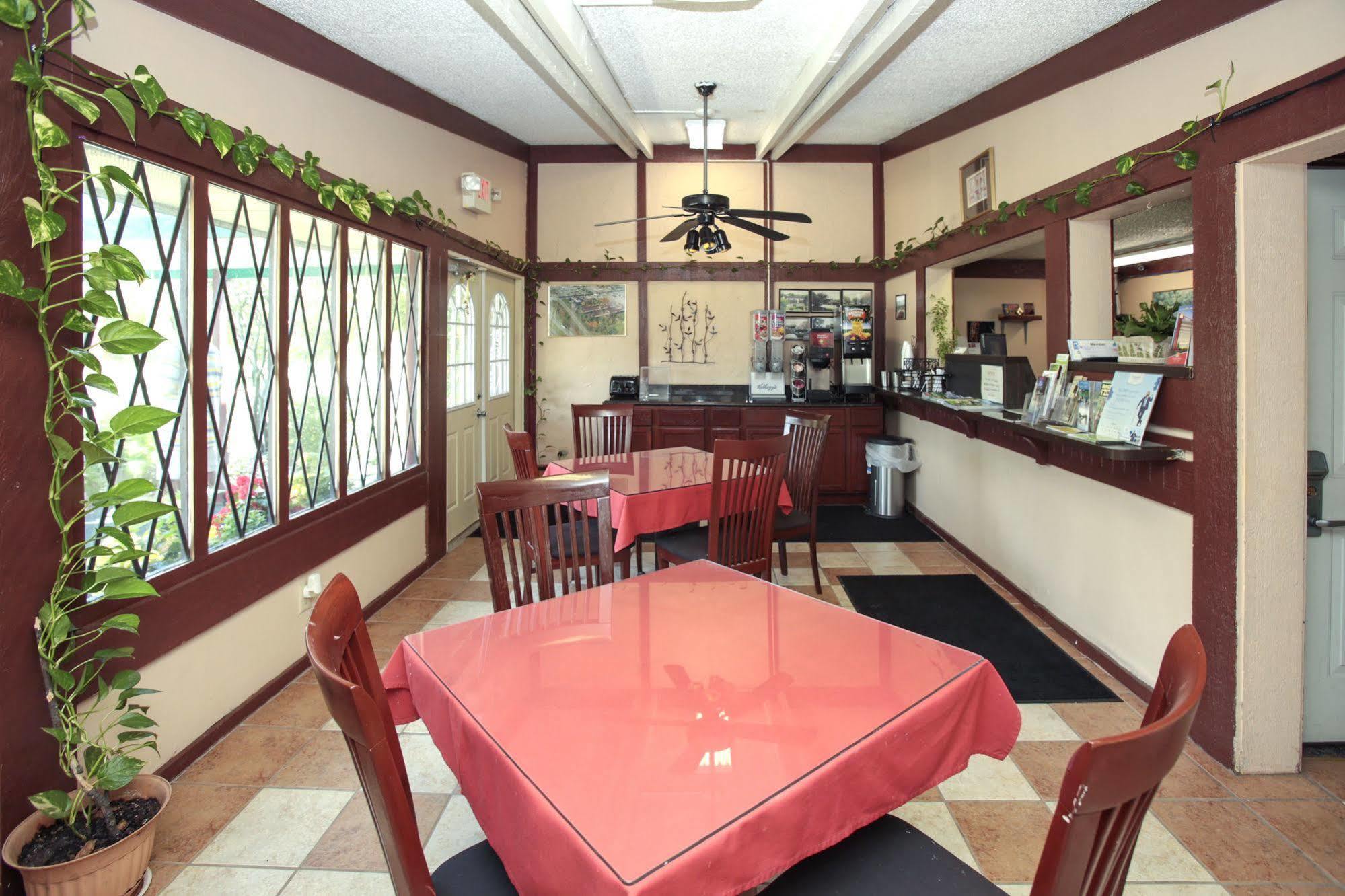 Knights Inn - Battle Creek Bagian luar foto