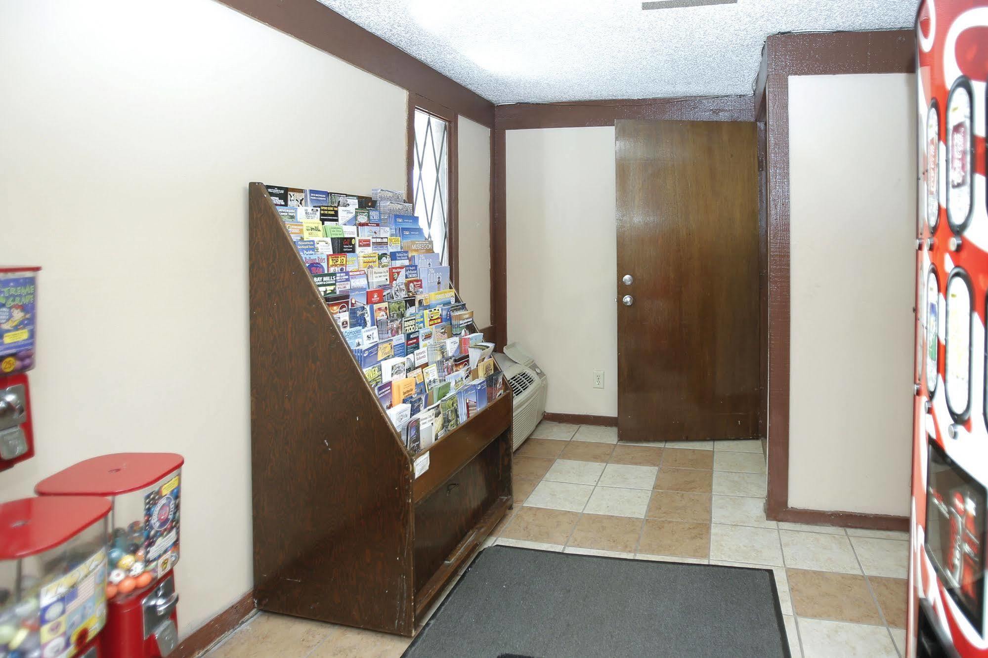Knights Inn - Battle Creek Bagian luar foto
